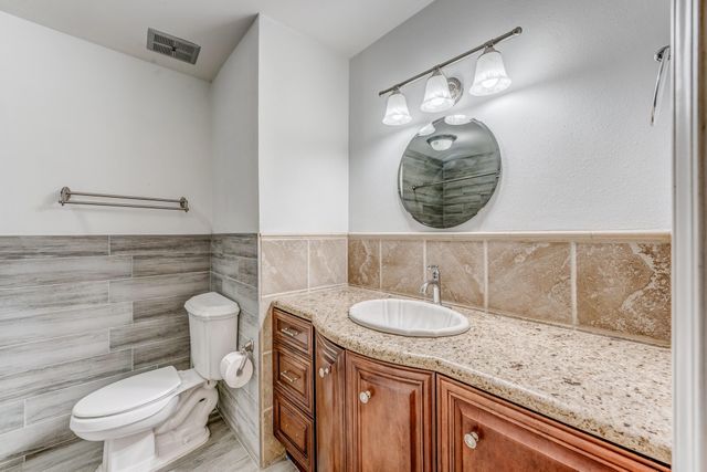 708 Fowler Street, Houston, TX 77007