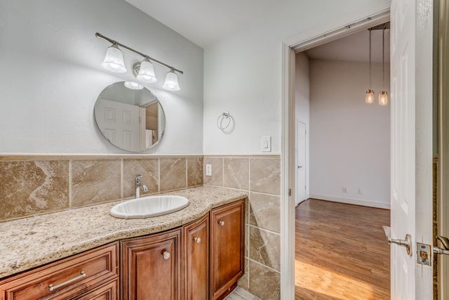 708 Fowler Street, Houston, TX 77007