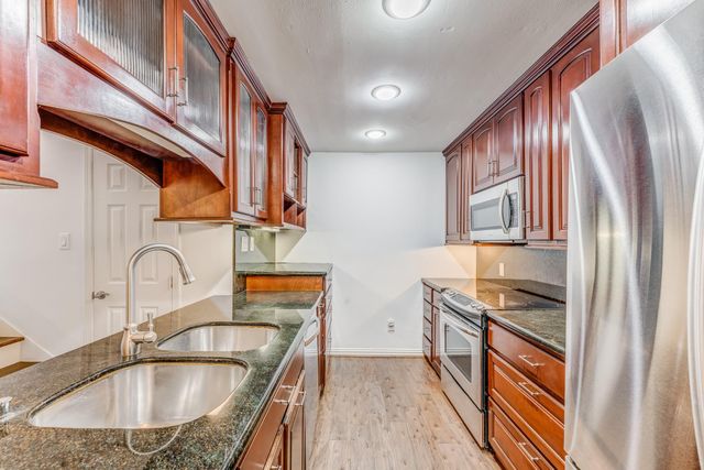 708 Fowler Street, Houston, TX 77007