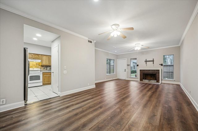 1615 Prairie Mark Lane, Houston, TX 77077