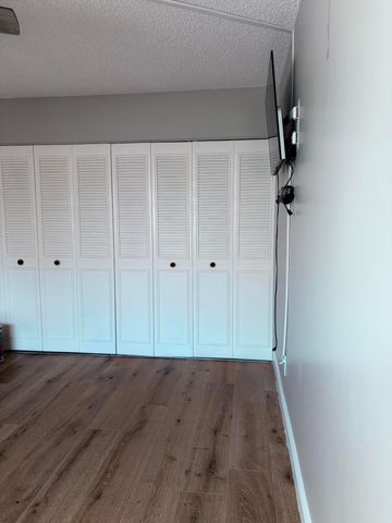 4591 E Holly Lake Drive, Lake Worth, FL 33463