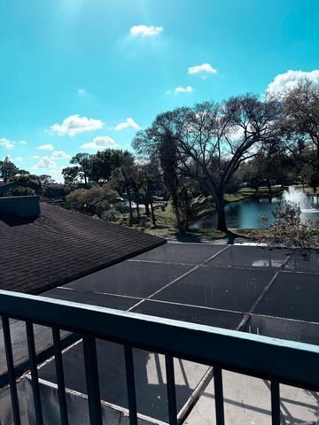 4591 E Holly Lake Drive, Lake Worth, FL 33463