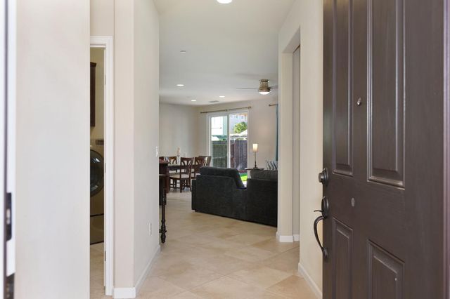 4038 Pinoche Peak Way, Rancho Cordova, CA 95742