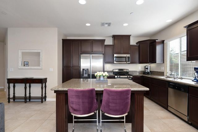 4038 Pinoche Peak Way, Rancho Cordova, CA 95742