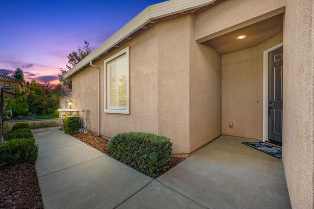 4038 Pinoche Peak Way, Rancho Cordova, CA 95742