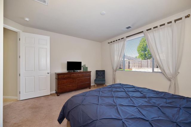 4038 Pinoche Peak Way, Rancho Cordova, CA 95742