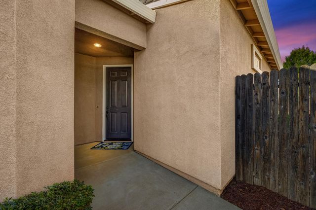 4038 Pinoche Peak Way, Rancho Cordova, CA 95742