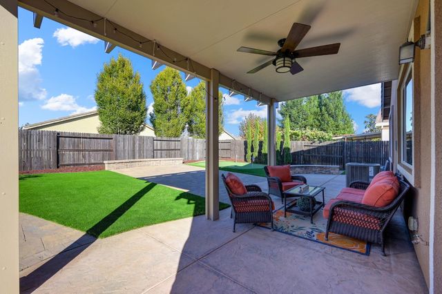 4038 Pinoche Peak Way, Rancho Cordova, CA 95742