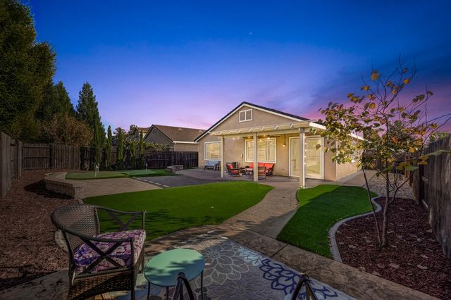 4038 Pinoche Peak Way, Rancho Cordova, CA 95742