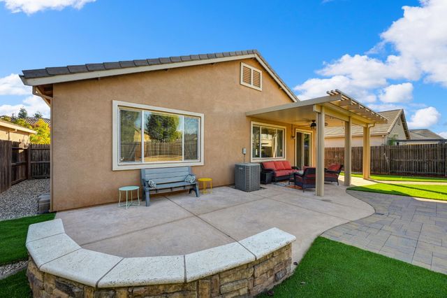 4038 Pinoche Peak Way, Rancho Cordova, CA 95742