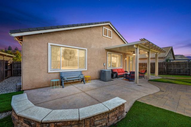 4038 Pinoche Peak Way, Rancho Cordova, CA 95742