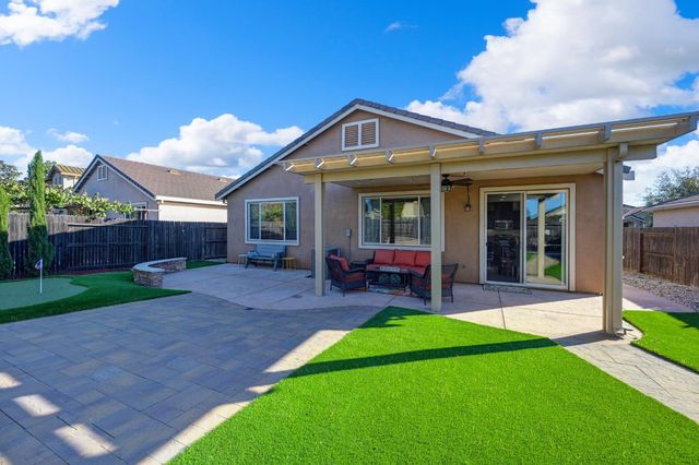 4038 Pinoche Peak Way, Rancho Cordova, CA 95742