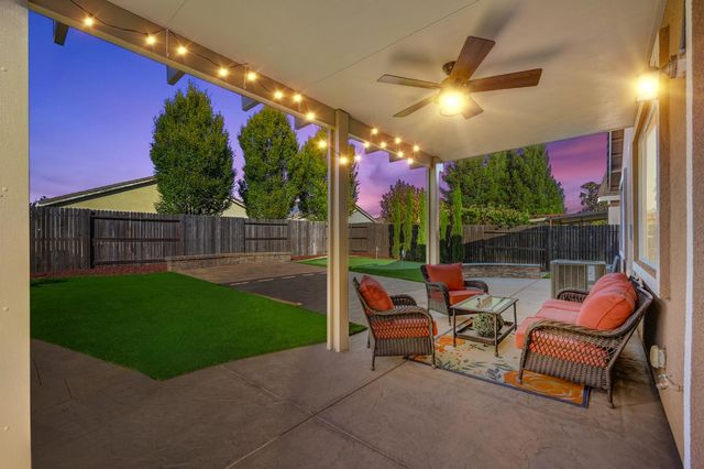 4038 Pinoche Peak Way, Rancho Cordova, CA 95742