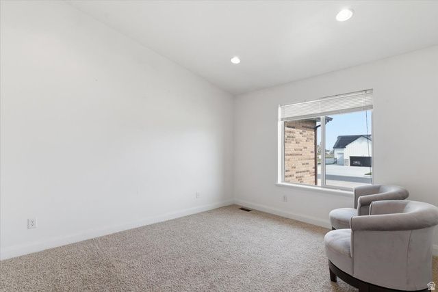 6237 W 4600 S, Hooper, UT 84315