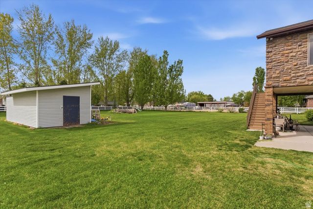 6237 W 4600 S, Hooper, UT 84315