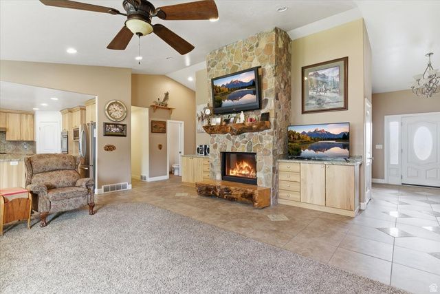 6237 W 4600 S, Hooper, UT 84315