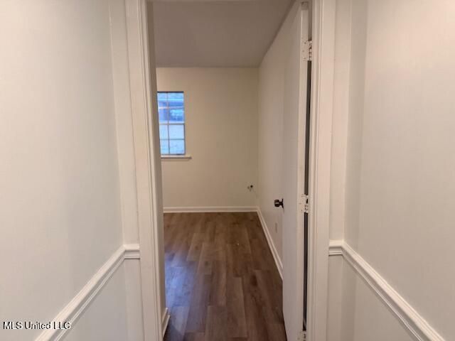 1953 Longwood Drive, Jackson, MS 39212