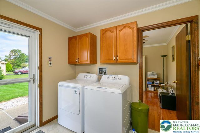 385 Apollo Drive, Bethlehem City, PA 18017