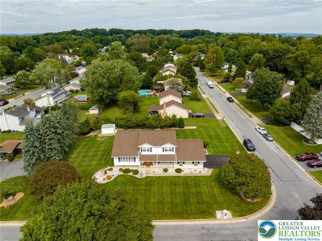 385 Apollo Drive, Bethlehem City, PA 18017
