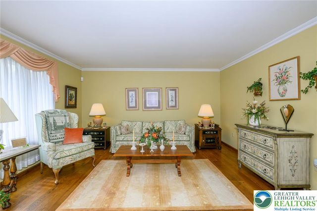 385 Apollo Drive, Bethlehem City, PA 18017