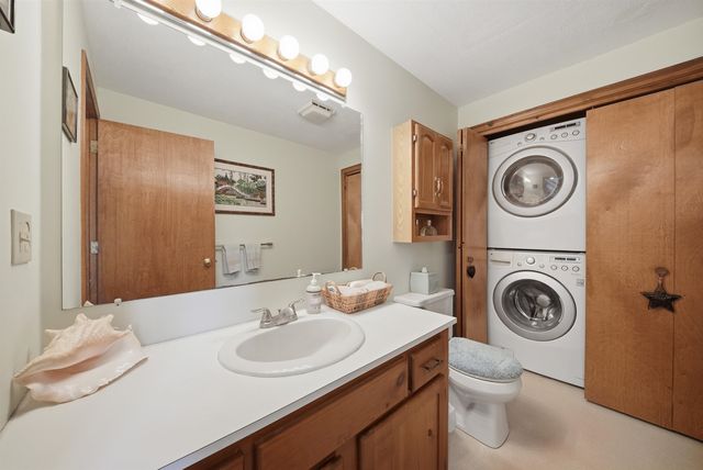 35 Pilgrim Circle, Hampstead, NH 03826