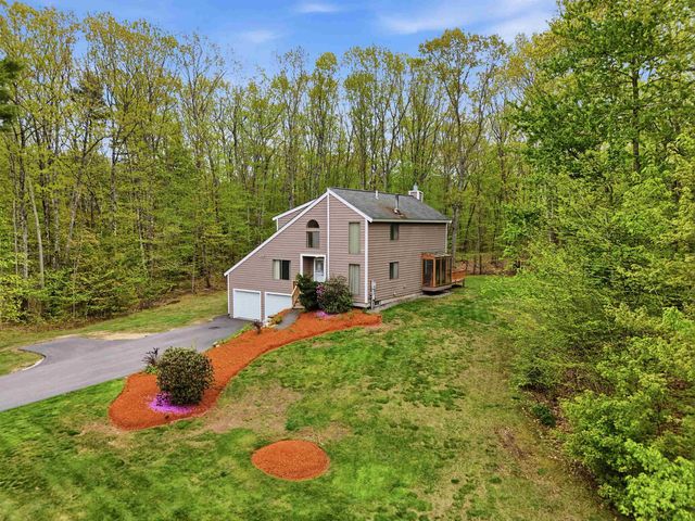 35 Pilgrim Circle, Hampstead, NH 03826