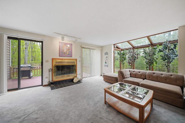 35 Pilgrim Circle, Hampstead, NH 03826