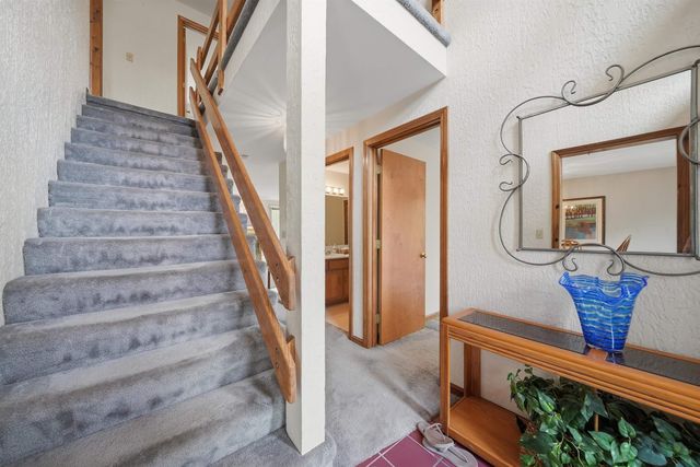 35 Pilgrim Circle, Hampstead, NH 03826