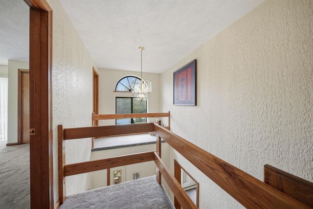 35 Pilgrim Circle, Hampstead, NH 03826