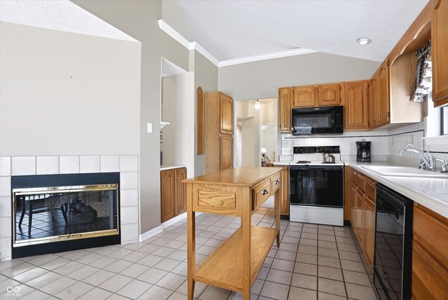 295 Carriage Court, Franklin, IN 46131