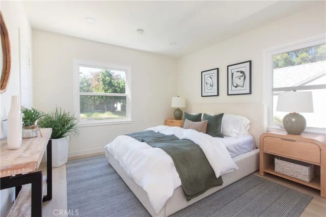 210 N Naomi, Burbank, CA 91505
