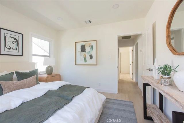 210 N Naomi, Burbank, CA 91505