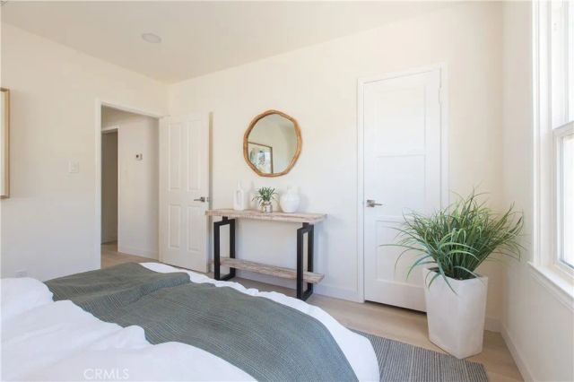 210 N Naomi, Burbank, CA 91505