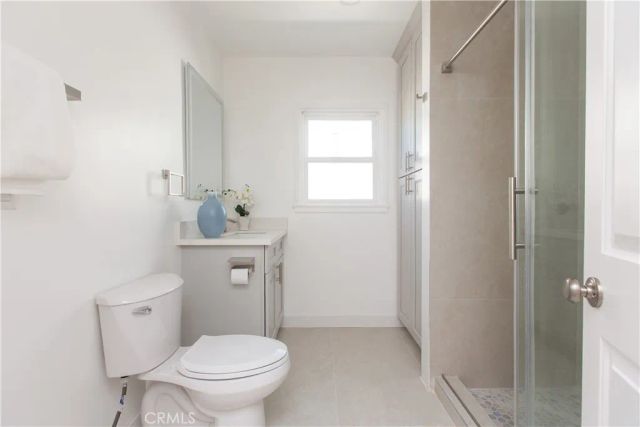210 N Naomi, Burbank, CA 91505