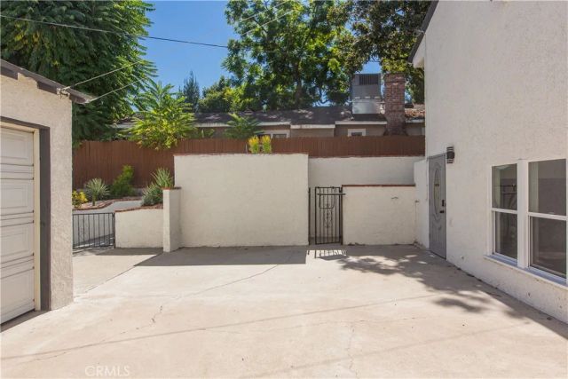 210 N Naomi, Burbank, CA 91505