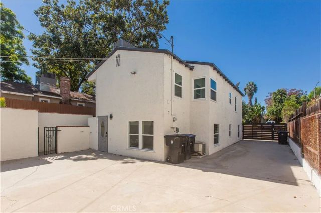 210 N Naomi, Burbank, CA 91505