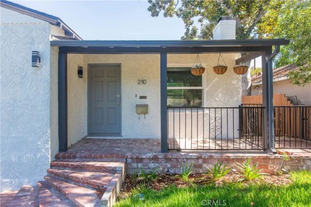 210 N Naomi, Burbank, CA 91505
