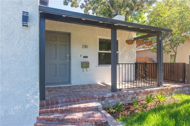 210 N Naomi, Burbank, CA 91505