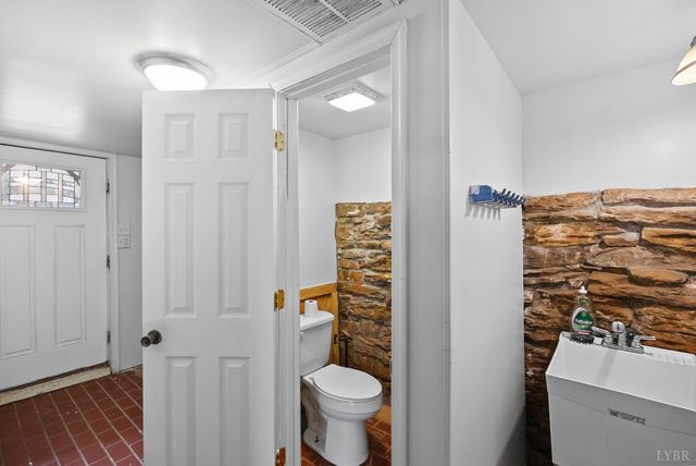 911 6th Street, Lynchburg, VA 24504