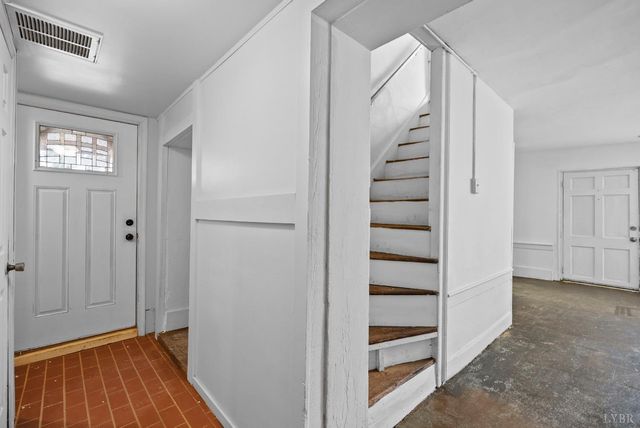 911 6th Street, Lynchburg, VA 24504