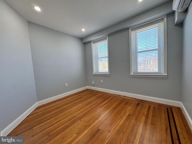3367 EDGEMONT ST, Philadelphia, PA 19134