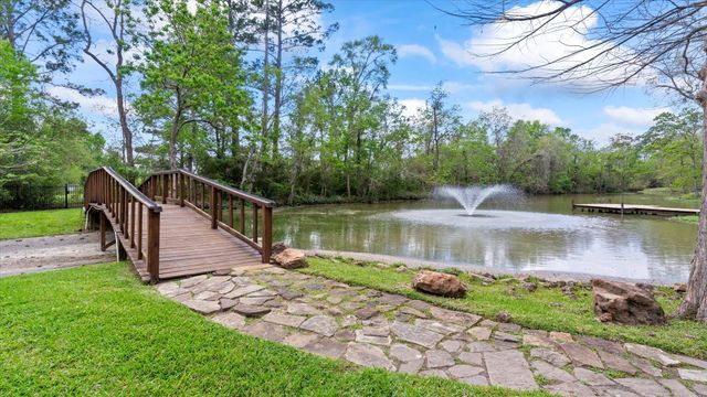 18703 Palm Beach Boulevard, Conroe, TX 77356