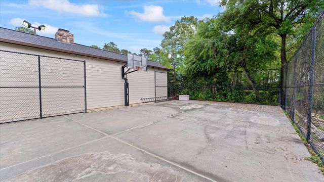 18703 Palm Beach Boulevard, Conroe, TX 77356