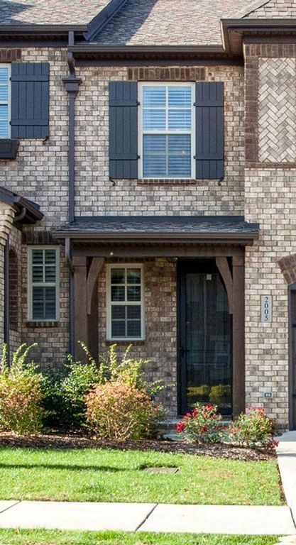 2005 Bungalow Dr, Thompsons Station, TN 37179