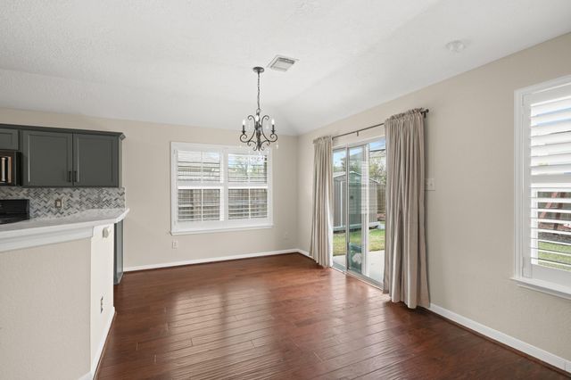 4926 Quiet Canyon Drive, Friendswood, TX 77546