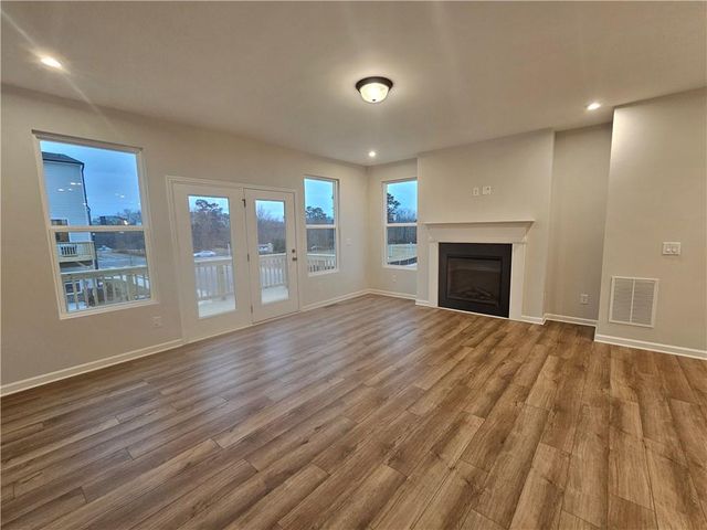 2859 Beacon Bend Crossing, Lawrenceville, GA 30043