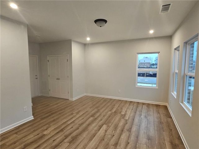 2859 Beacon Bend Crossing, Lawrenceville, GA 30043