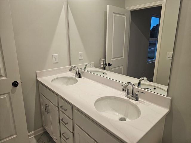 2859 Beacon Bend Crossing, Lawrenceville, GA 30043