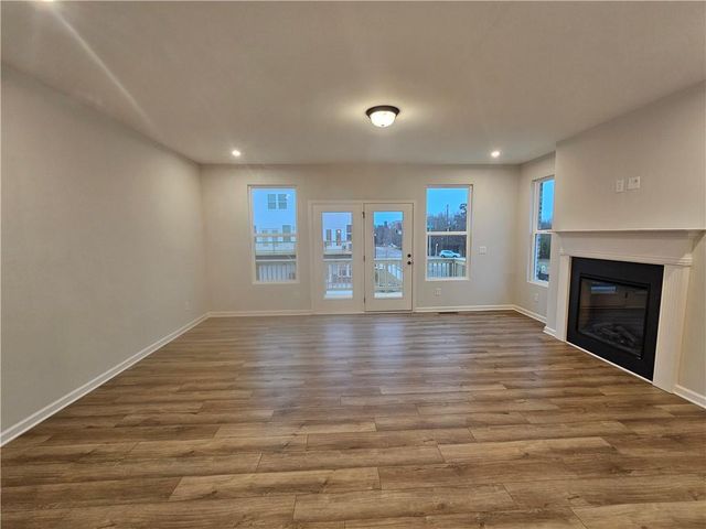 2859 Beacon Bend Crossing, Lawrenceville, GA 30043