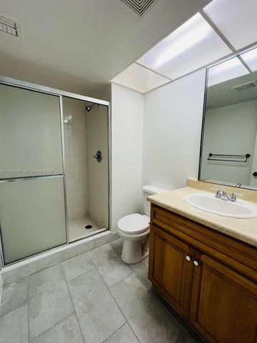 3001 NW 48th Ave 144, Lauderdale Lakes, FL 33313